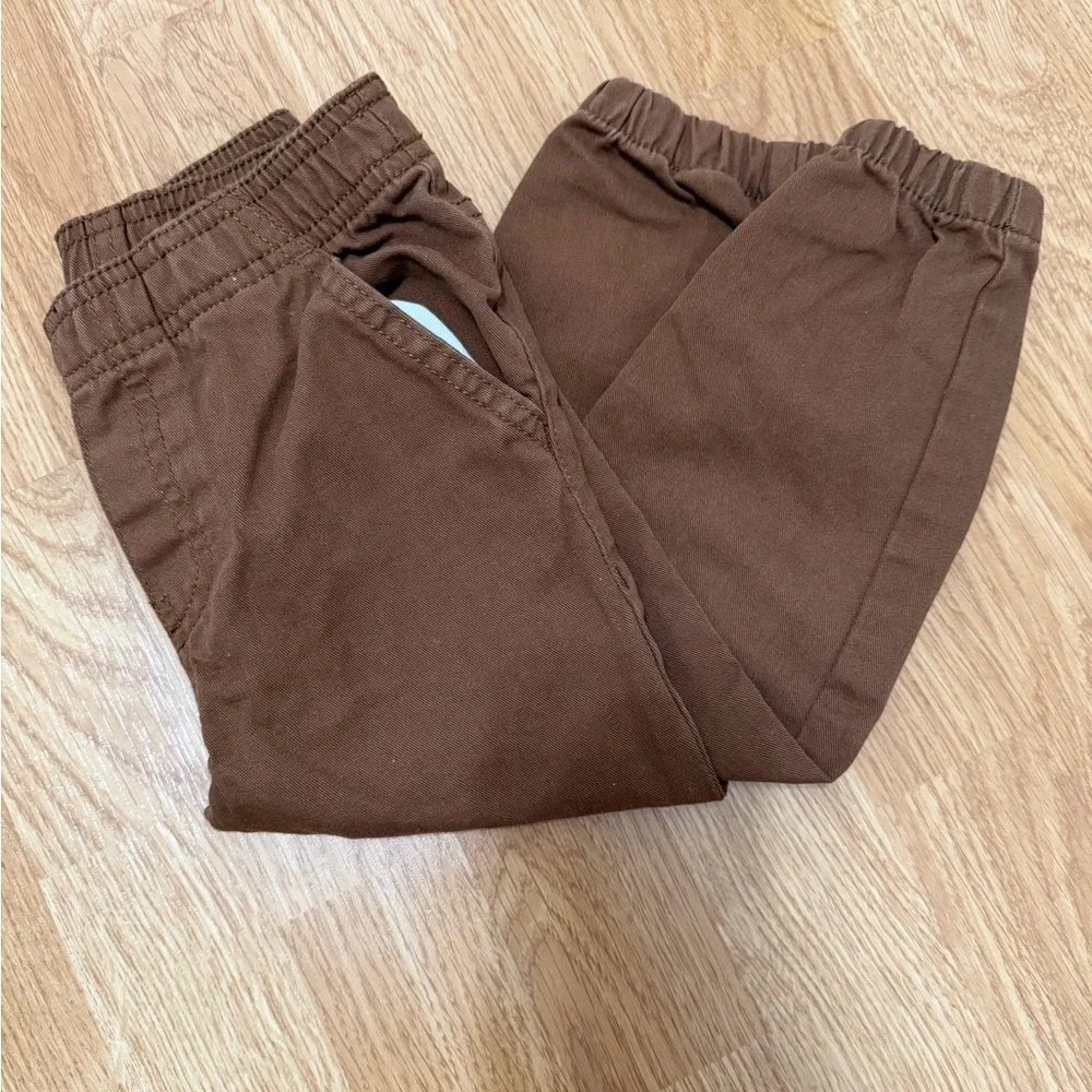 Nautica Red T-Shirt and Plaid Shirt with Brown Pants Set (Size 2T)